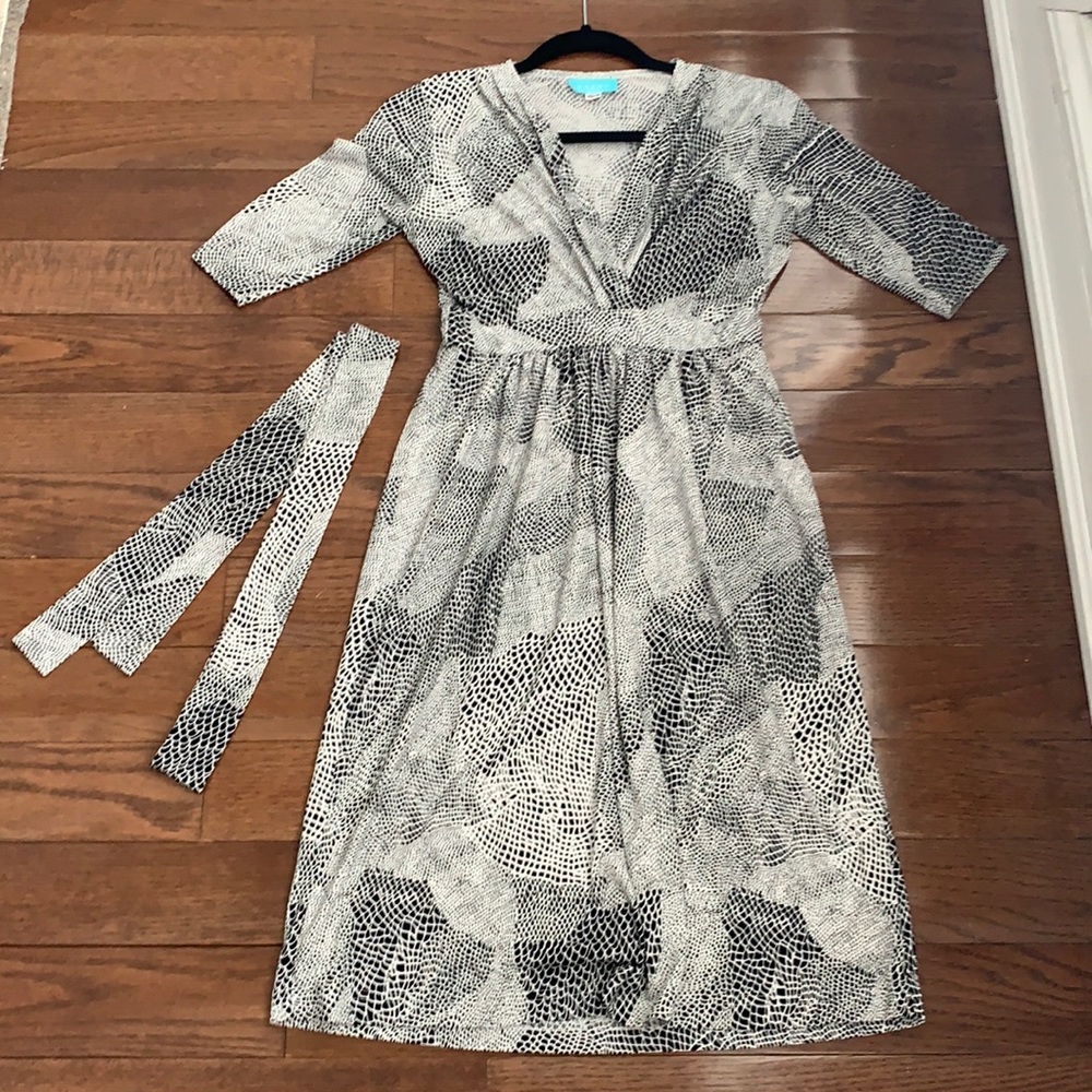 B/W animal print Maternity wrap dress